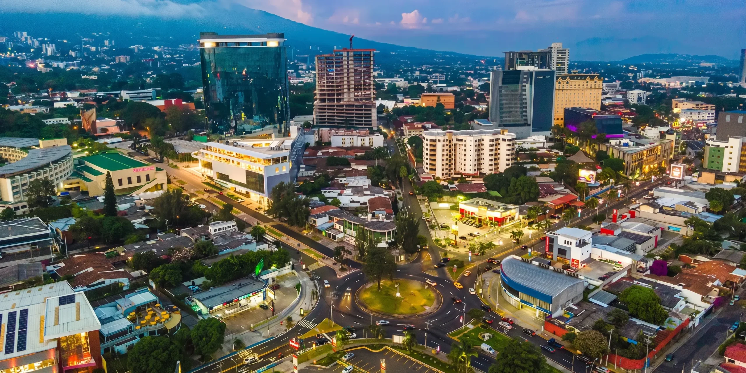 El Salvador como destino cercano y seguro para tratamientos médicos